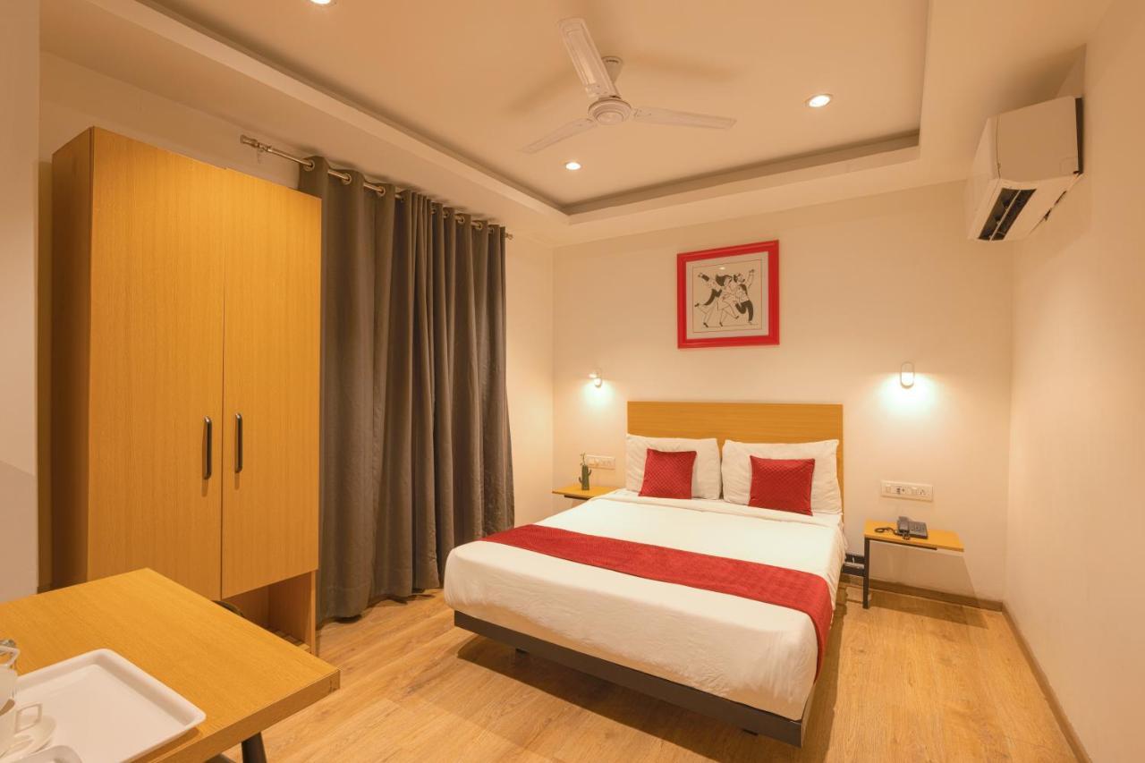 The Grand Tashree At Delhi Airport Hotel New Delhi Exterior photo