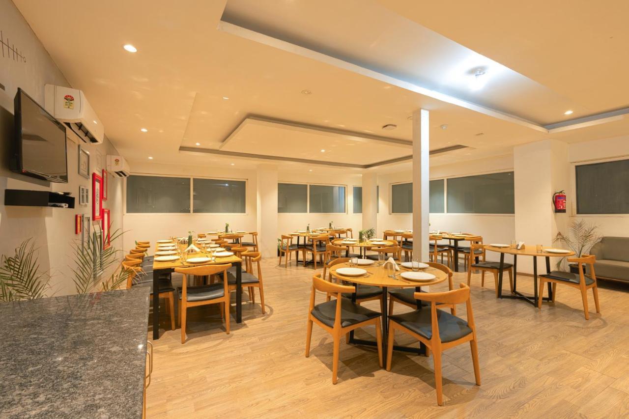 The Grand Tashree At Delhi Airport Hotel New Delhi Exterior photo